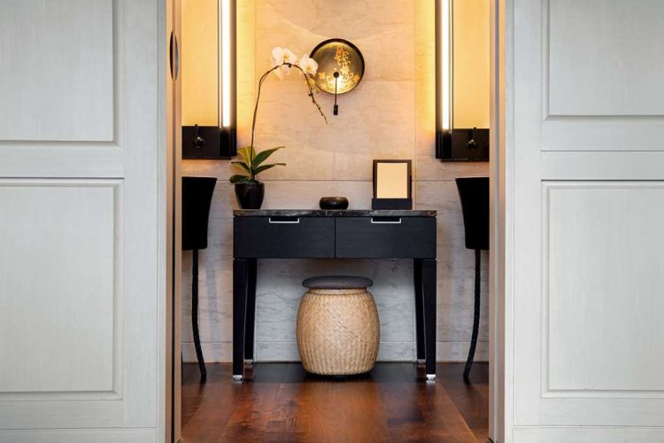 Grand Room Bathroom
