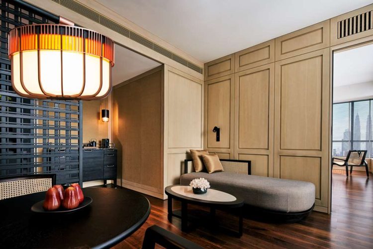 Deluxe Suite Living room