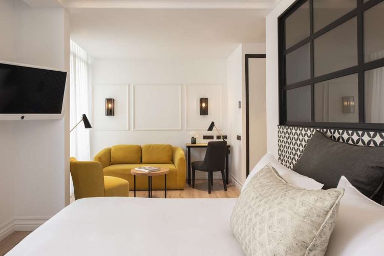 Grand Deluxe Room