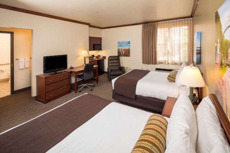 Guest room