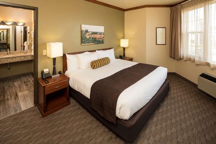 Guest room
