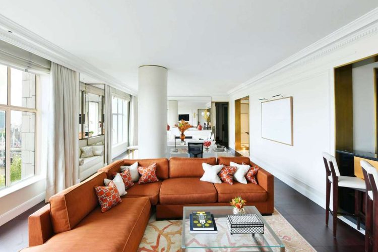 Guest room