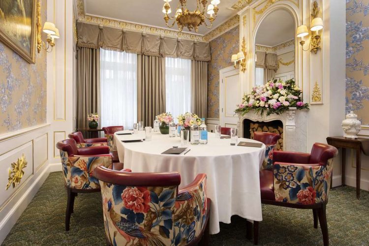 Pink room meeting set up