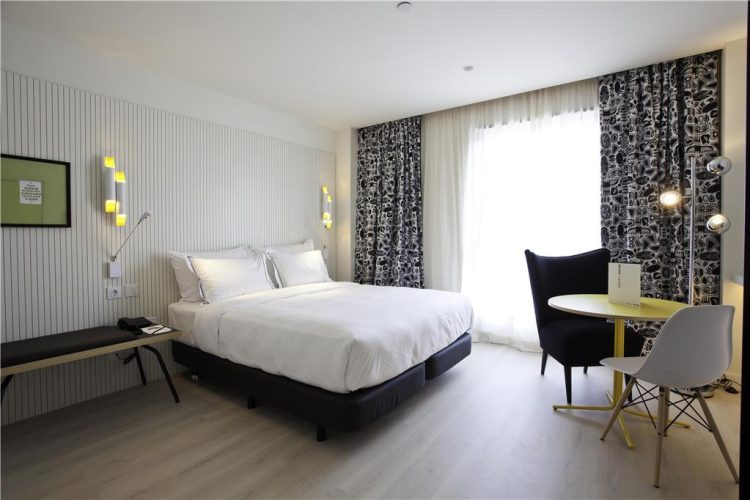 Vincci Room
