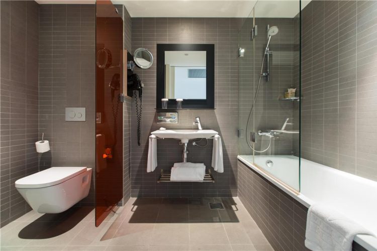 Vincci Room Bathroom