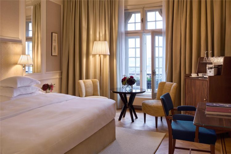 Deluxe Seaview Room