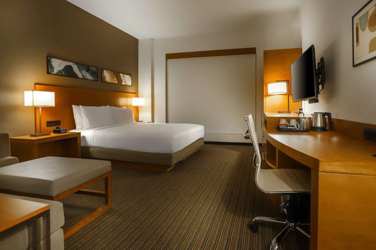 Guest room