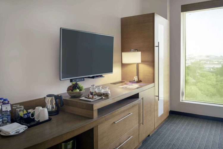 Guest room