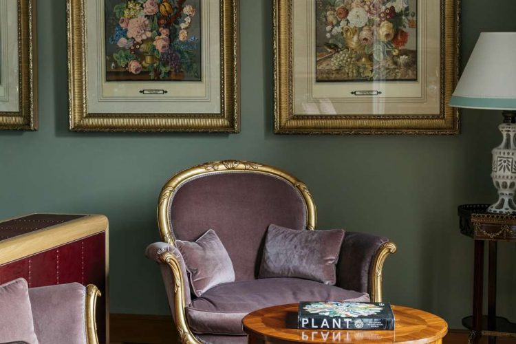 Junior Suite with Lake View detail