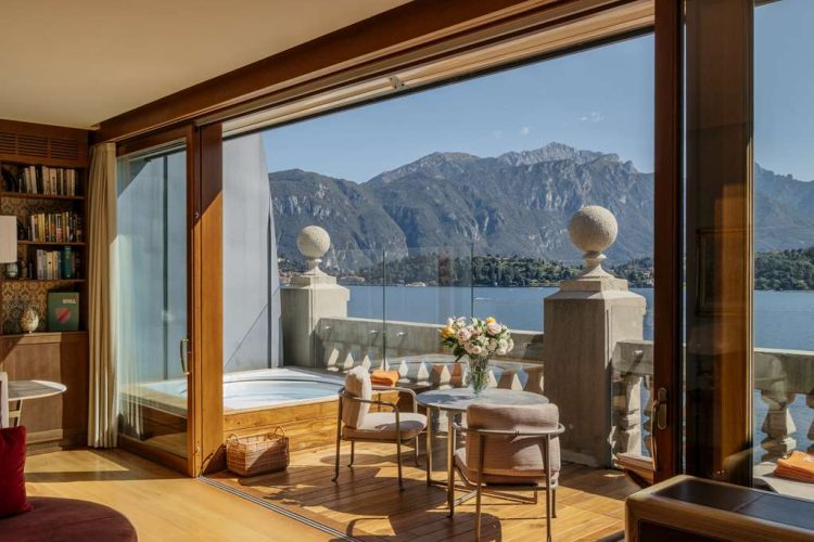 Rooftop Front Suite terrace