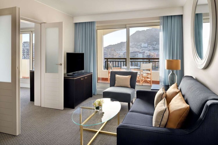 Guest room