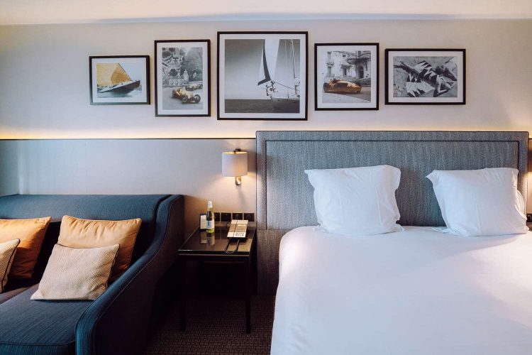 Guest room