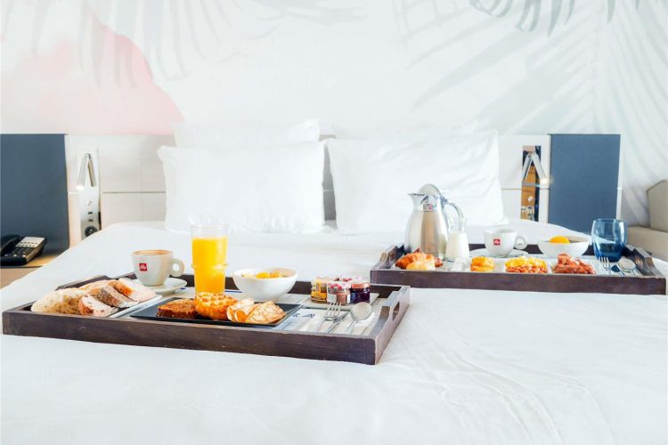 Guest room