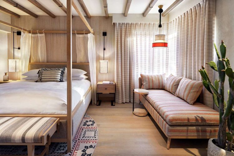 Guest room