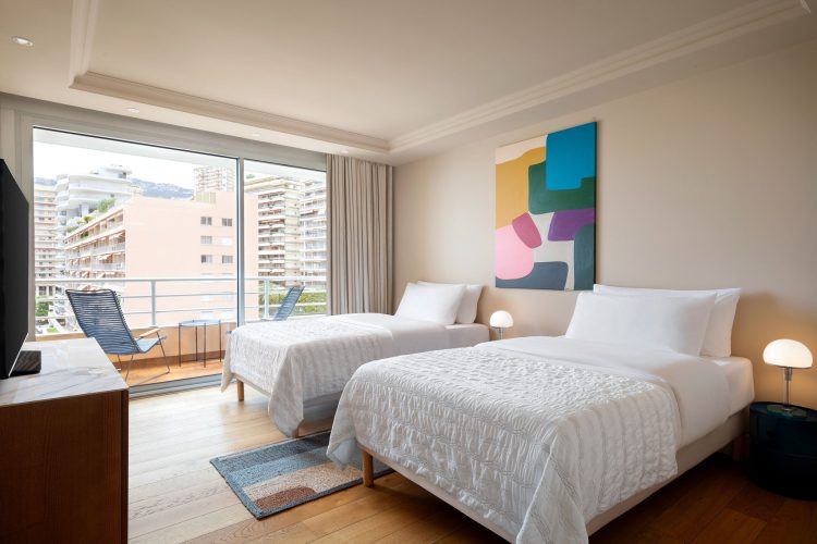 Guest room