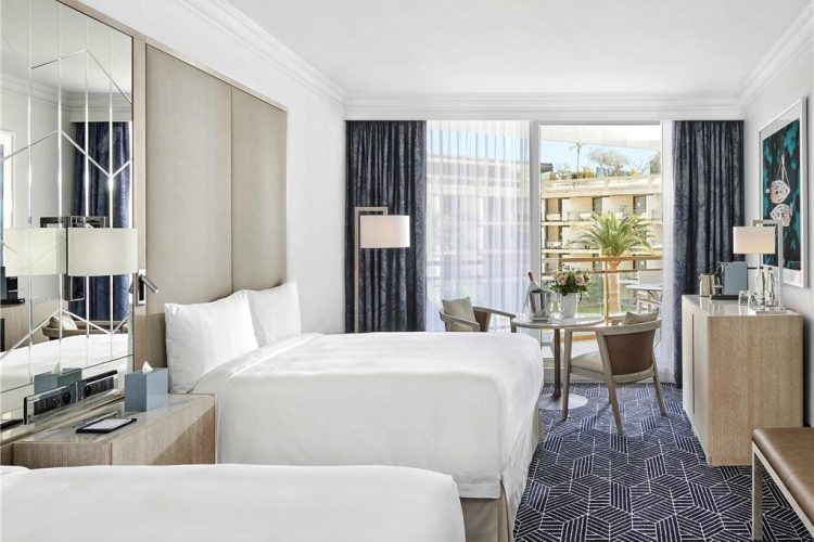 Guest room