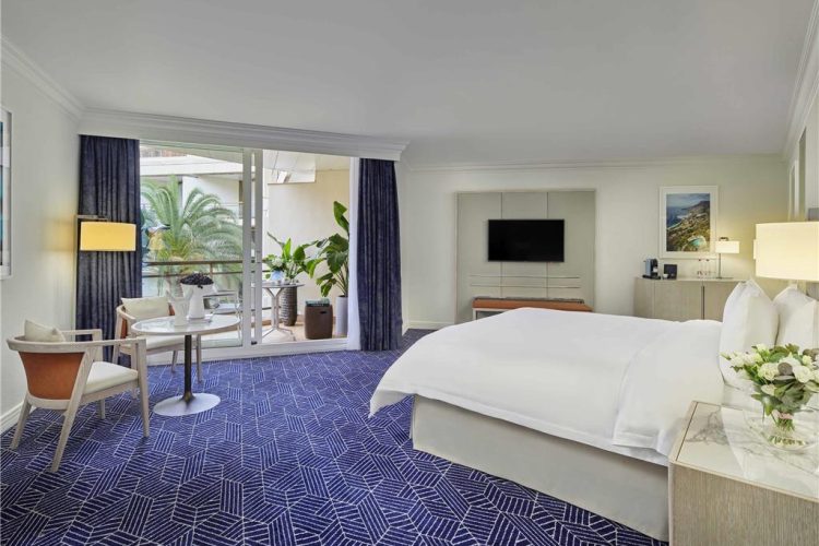 Guest room
