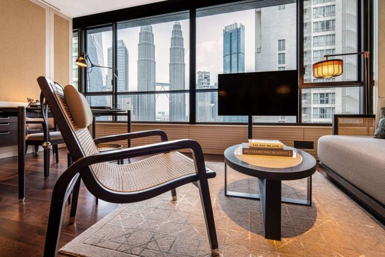 RuMa Suite Living Room