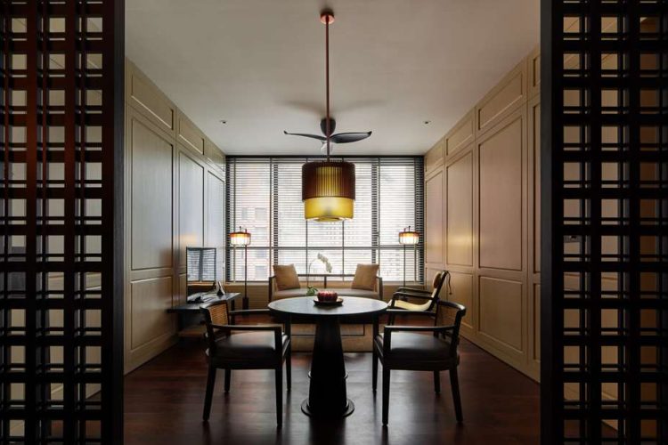 Grand Suite Living Room