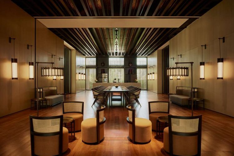 Pavilion Viking Table