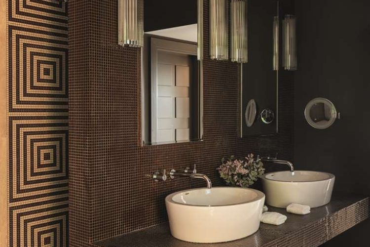 Oliveto Suites bathroom