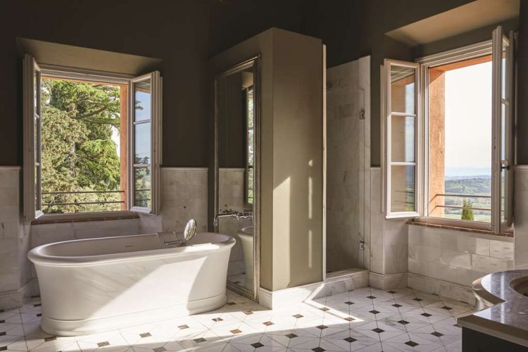 Executive Junior Suite Bathroom