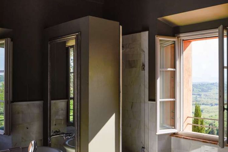 Executive Junior Suite Bathroom