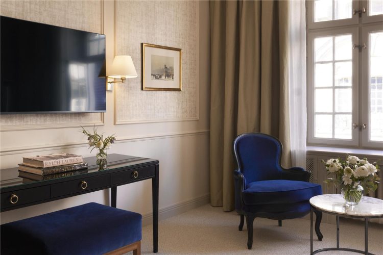 Superior Room Detail