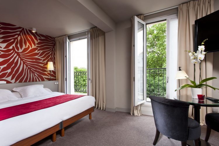 Suite with View on the Park (2)